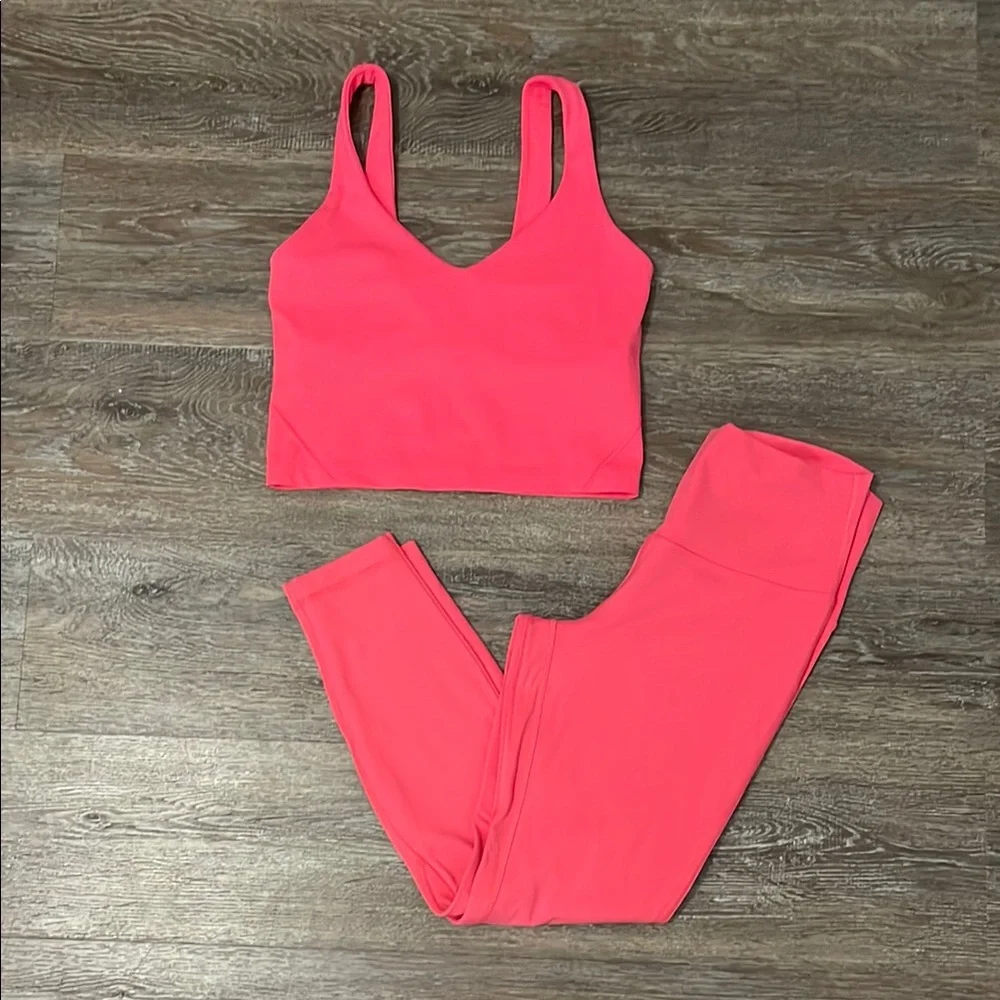 **SOLD** Like New Lululemon Align Set. Size Top 6/Bottom 8 - Picture 1 of 10